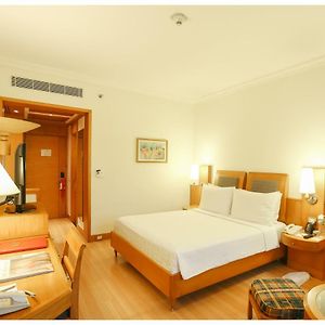 Premier Room